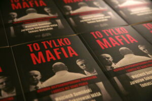 Wojciech Sumliński w KCK-u. Spotkanie z czytelnikami. Najnowsza książka "To tylko mafia" / Marzena Mąkosa / Radio Kielce