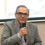 Spotkanie z cyklu „Kłopoty z historią”. Przystanek Historia IPN w Kielcach. „Symbole (nie)pamięci? Wokół sporów o ulice i pomniki”. Spotkanie z dr. Maciejem Korkuciem. Na zdjęciu: Maciej Korkuć / Marzena Mąkosa / Radio Kielce