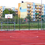 Boisko przy Szkole Podstawowej nr 27 / Marzena Mąkosa / Radio Kielce