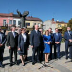 Minister Spraw Wewnętrznych i Administracji,  Joachim Brudziński spotkał się z mieszkańcami Chmielnika / Marzena Mąkosa / Radio Kielce