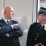 Minister Joachim Brudziński odwiedził remontowaną jednostkę Straży Pożarnej / Marzena Mąkosa / Radio Kielce