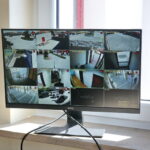 Minister Joachim Brudziński odwiedził remontowaną jednostkę Straży Pożarnej / Marzena Mąkosa / Radio Kielce