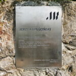 Odsłonięcie "Ławeczek Jerzego Kapuścińskiego" na kieleckiej Kadzielni / Marzena Mąkosa / Radio Kielce