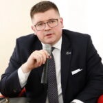 Spotkanie posła Tomasza Rzymkowskiego i mecenasa Adama Zielińskiego z mieszkańcami Kielc w OMPiO. Poseł Tomasz Rzymkowski - wiceprzewodniczący komisji śledczej ds. Amber Gold / Marzena Mąkosa / Radio Kielce