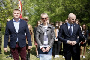 Uroczystości przy pomniku rozstrzelanych patriotów na ul. Karczówkowskiej / Marzena Mąkosa / Radio Kielce