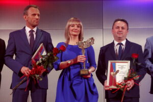 Nagroda Laur Świętokrzyski 2017. Nagrodzeni w kategorii Gmina Przyjazna Rodzinom i Seniorom / Marzena Mąkosa / Radio Kielce