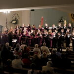 Dzieło chóralne "CAŁONOCNE CZUWANIE" - Chór Akademicki Uniwersytetu Warszawskiego pod dyrekcją Ireny Bogdanovich w kościele pw. Św. Jadwigi w Kielcach / Marzena Mąkosa / Radio Kielce