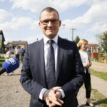 Wiceminister spraw wewnętrznych i administracji z wizytą w regionie. Paweł Szefernaker - wiceminister w MSWiA, Pełnomocnik Rządu ds. Współpracy z Samorządem Terytorialnym / Marzena Mąkosa / Radio Kielce