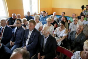 Wiceminister spraw wewnętrznych i administracji z wizytą w regionie / Marzena Mąkosa / Radio Kielce
