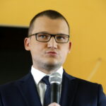 Wiceminister spraw wewnętrznych i administracji z wizytą w regionie. Paweł Szefernaker - wiceminister w MSWiA, Pełnomocnik Rządu ds. Współpracy z Samorządem Terytorialnym / Marzena Mąkosa / Radio Kielce