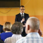 Wiceminister spraw wewnętrznych i administracji z wizytą w regionie. Na zdjeciu: Paweł Szefernaker - wiceminister w MSWiA, Pełnomocnik Rządu ds. Współpracy z Samorządem Terytorialnym / Marzena Mąkosa / Radio Kielce