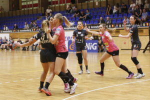 29. kolejka PGNiG Superligi Kobiet: Korona Handball Kielce - UKS PCM Kościerzyna / Marzena Mąkosa / Radio Kielce