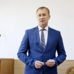 Podpisanie umowy na budowę oczyszczalni i budowę sieci kanalizacyjnej. Przemysław Łysak - wójt gminy Górno / Marzena Mąkosa / Radio Kielce