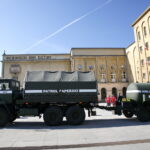 Biegi żołnierzy z flagami / Marzena Mąkosa / Radio Kielce