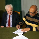 Podpisanie porozumienia ws. realizacji projektu badawczego „Tajemnice warowni w Śladkowie” / Wiktor Dziarmaga / Radio Kielce