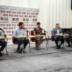 Kielce. Studio Polityczne. Na zdjęciu od lewej: Jacek Toś - PiS, Maciej Kmita - PO, Magdalena Fogiel-Litwinek - Kukiz'15, Karol Kliś - PSL, Mateusz Żukowski - Nowoczesna / Karol Żak / Radio Kielce