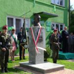 Kazimierza Wielka. Odsłonięcie pomnika Wincentego Witosa. Wojewódzkie Święto Ludowe / Kamil Włosowicz / Radio Kielce