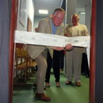 Otwarcie Kina „Lotnik” w Skalbmierzu. Na zdjęciu: Grzegorz Molewski, inicjator powstania sieci „Kino za rogiem” / Kamil Włosowicz / Radio Kielce