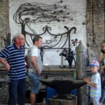 Ciuchcia Expres Ponidzie rozpoczęła sezon. Zabytkowa kuźnia Zenona Śmietańskiego / Ewa Pociejowska-Gawęda / Radio Kielce