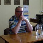 Jacek Piekara - autor powieści fantasy, dziennikarz spotkał się z mieszkańcami Ostrowca Świętokrzyskiego / Anna Głąb / Radio Kielce