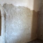 Wiślica. Prace konserwatorskie w sieni Domu Długosza / Kamil Włosowicz / Radio Kielce