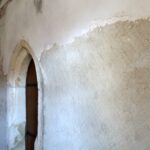 Wiślica. Prace konserwatorskie w sieni Domu Długosza / Kamil Włosowicz / Radio Kielce