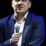 Aktor Adam Woronowicz spotkał się z mieszkańcami Sędziszowa / Ewa Pociejowska-Gawęda / Radio Kielce