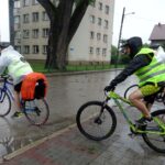 Włoszczowa. Uczniowie wzięli udział w charytatywnej akcji „Maturzyści pomagają kilometrami” / Ewa Pociejowska - Gawęda / Radio Kielce