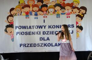 Łysaków. I Powiatowy Konkurs Piosenki Dziecięcej dla Przedszkolaków / Ewa Pociejowska - Gawęda / Radio Kielce