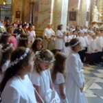 Procesja w Klasztorze Ojców Cystersów / Ewa Pociejowska-Gawęda / Radio Kielce