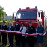 Obchody Dnia Strażaka w gminie Mirzec. Przekazanie dla jednostki OSP w Ostrożance nowego samochodu ratowniczo-gaśniczego / Tomasz Piwko / Radio Kielce