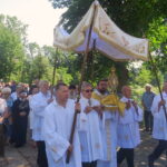 Procesja w Klasztorze Ojców Cystersów / Ewa Pociejowska-Gawęda / Radio Kielce