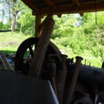 XIX-wieczny młyn wodny nad rzeką Kamionką w Jędrowie / Tomasz Piwko / Radio Kielce