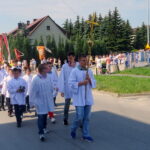 Procesja z kościoła Świętej Trójcy i Matki Bożej Łaskawej / Ewa Pociejowska-Gawęda / Radio Kielce