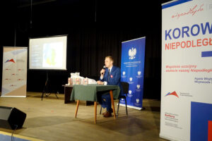 Korowód Niepodległości w Suchedniowie / Tomasz Piwko / Radio Kielce
