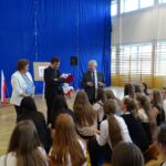 Mirzec. Konkurs wiedzy o Sejmie zorganizowany przez posła Krzysztofa Lipca / Tomasz Piwko / Radio Kielce