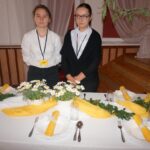 Sandomierz. Wystawa przedstawiająca aranżacje stołów / Grażyna Szlęzak - Wójcik / Radio Kielce