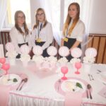 Sandomierz. Wystawa przedstawiająca aranżacje stołów / Grażyna Szlęzak - Wójcik / Radio Kielce