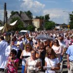 Starachowice. Uroczystości Bożego Ciała w parafii pw. Wszystkich Świętych / Tomasz Piwko / Radio Kielce