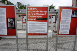 Wzgórze Zamkowe. Wystawa "Kobiety Niepodległe" / Marcin Różyc / Radio Kielce