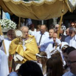 Procesja z kościoła Wniebowzięcia NMP we Włoszczowie / Mateusz Kaczmarczyk / Radio Kielce