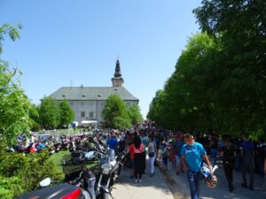 Zlot motocyklistów na Świętym Krzyżu / Emilia Sitarska / Radio Kielce