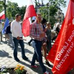 Pierwszomajowy pochód ulicami Kielc zorganizowany przez SLD / Jarosław Kubalski / Radio Kielce