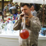 01.05.2018 Nowa Słupia. Małe Dymarki. Wytop szkła / Jarosław Kubalski / Radio Kielce