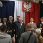 05.05.2018 Stadnicka Wola. Poseł Maria Zuba, poseł Bogdan Latosiński, Marszałek Senatu Stanisław Karczewski, lider PiS powiatu koneckiego Grzegorz Piec, poseł Krzysztof Lipiec, wicestarosta konecki Andrzej Lenart i wiceprzewodniczący Sejmiku Województwa Świętokrzyskiego Andrzej Pruś podczas konferencji prasowej / Jarosław Kubalski / Radio Kielce