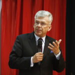 05.05.2018 Stadnicka Wola. Marszałek Senatu Stanisław Karczewski podczas spotkania z mieszkańcami / Jarosław Kubalski / Radio Kielce