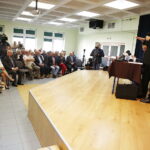 05.05.2018 Stadnicka Wola. Marszałek Senatu Stanisław Karczewski podczas spotkania z mieszkańcami / Jarosław Kubalski / Radio Kielce