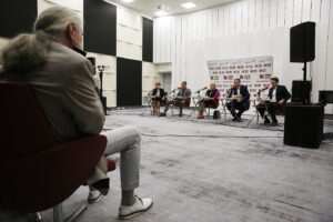 06.05.2018 Radio Kielce. Studio polityczne. / Jarosław Kubalski / Radio Kielce