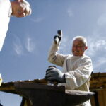 06.05.2018 Tokarnia. Park etnograficzny. Wytopki ołowiu / Jarosław Kubalski / Radio Kielce