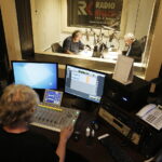 15.05.2018 Radio Kielce. Nagranie odcinków słuchowiska „Maszerują strzelcy, maszerują…” / Jarosław Kubalski / Radio Kielce